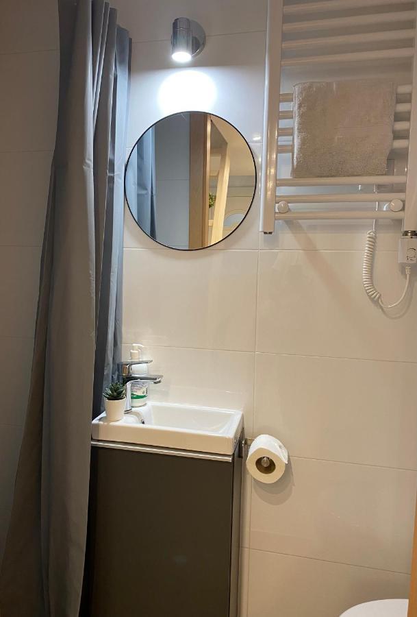 Downtown Mini Apartment Budapest Exteriör bild